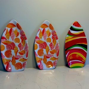 NWT set of plastic surfboard serving platters - set of 3